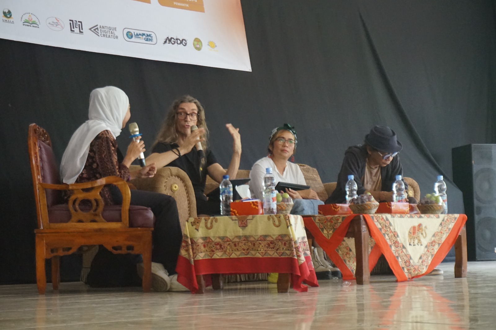 Seni dan Teknologi Bertemu di Metro: Hujan Hijau Dance Lab Gelar Seminar INERTIA