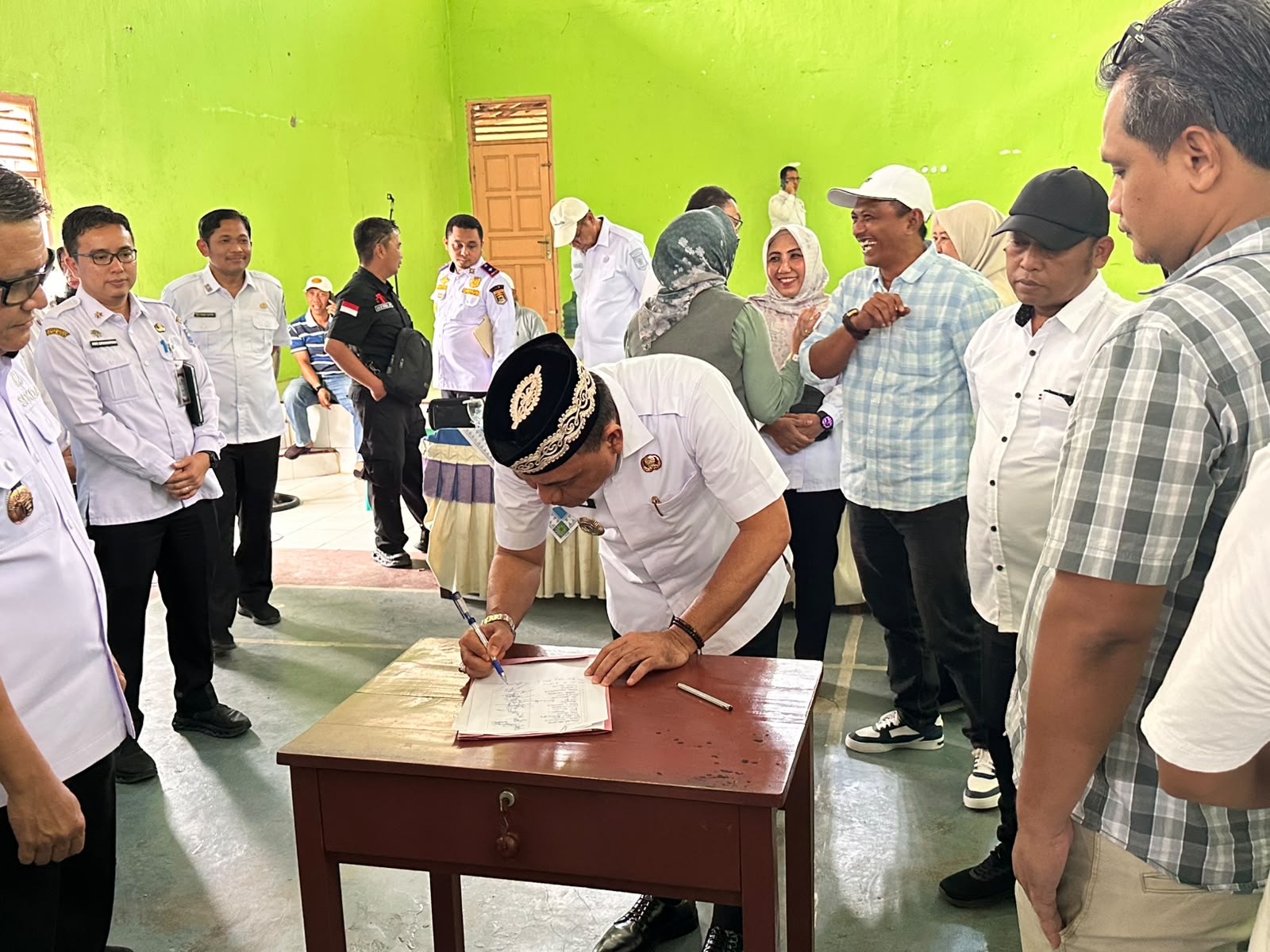 Wali Kota Metro Duduk Bersama Warga TPAS Karangrejo, Enam Kesepakatan Penting Disepakati